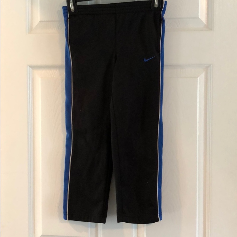 Nike size 6 boys sweat pants